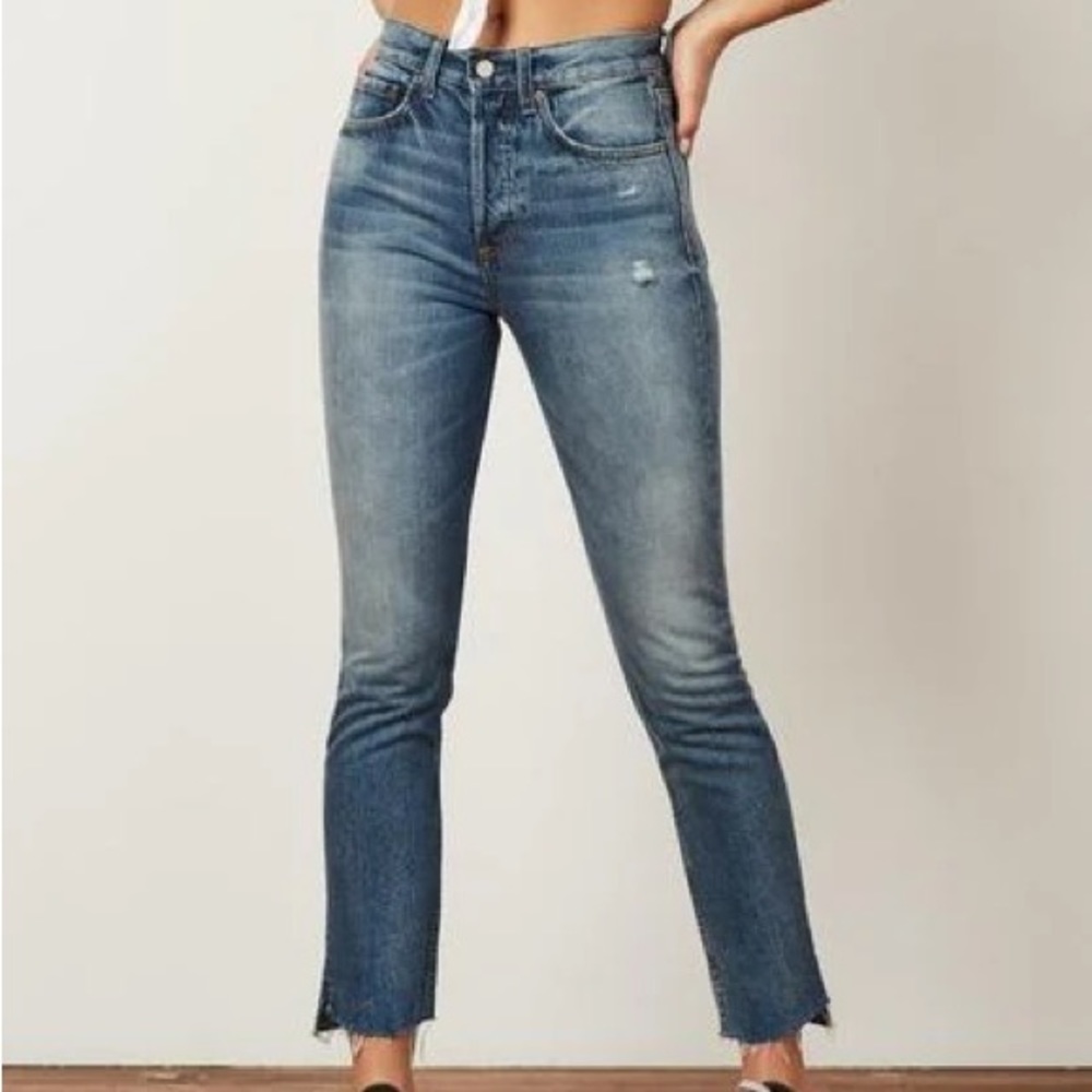 Boyish Billy Jeans in color Rear Window